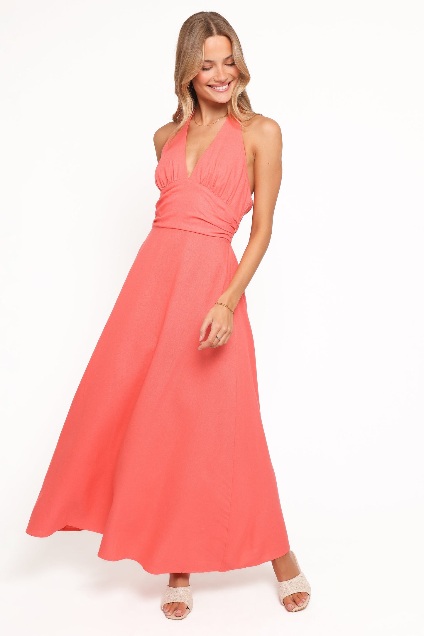 Robe de demoiselle d'honneur longue col licou – Corail - Valerelle