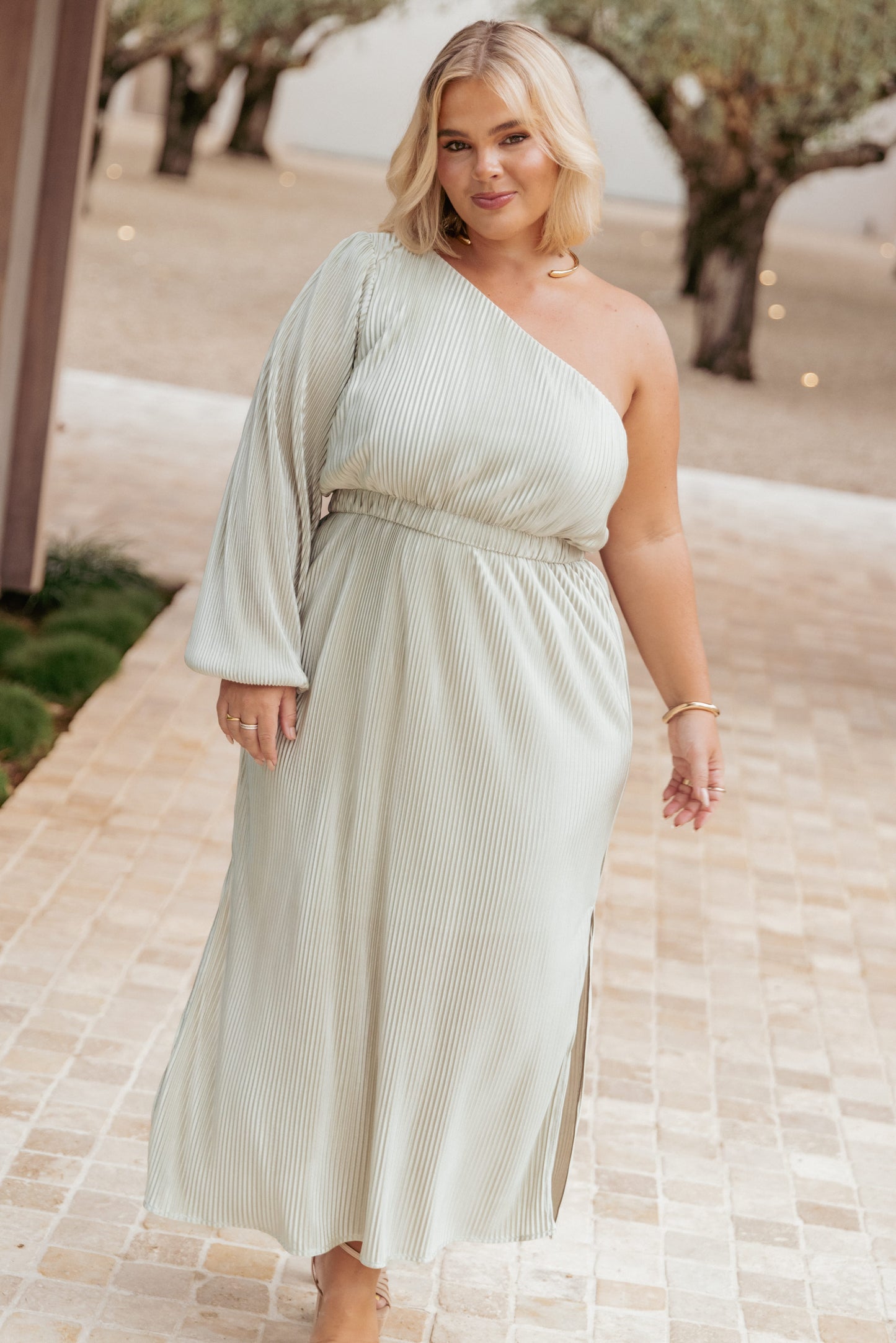 Robe d'invitée de mariage midi plissée – Vert sauge - Valerelle