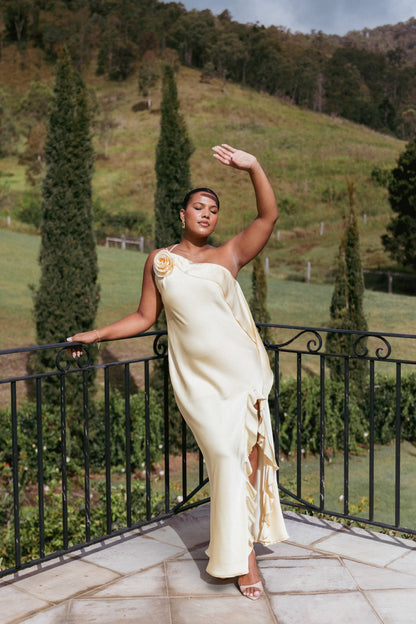 Robe de demoiselle d'honneur longue asymétrique – Jaune - Valerelle
